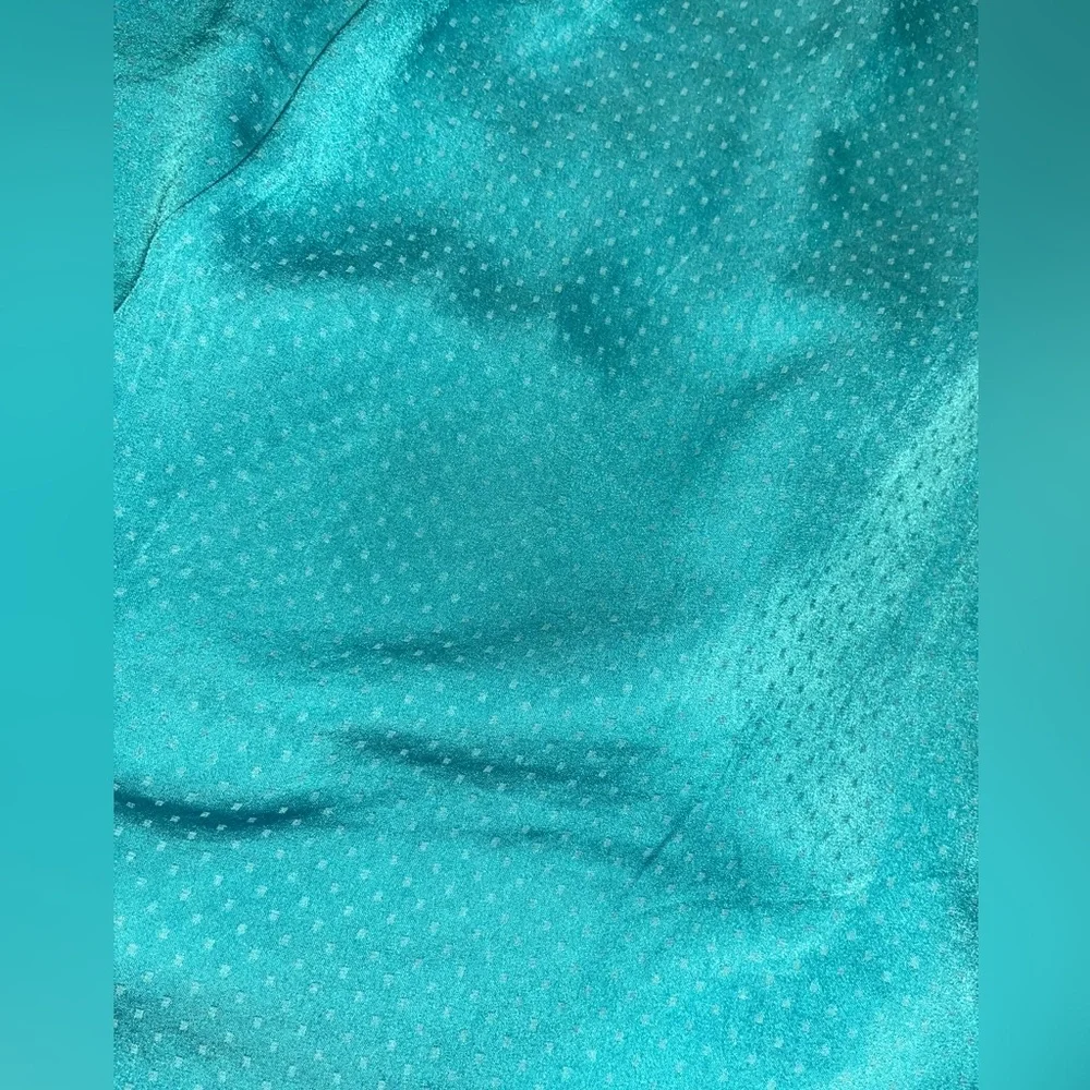 Shell top - Picture 2 of 3